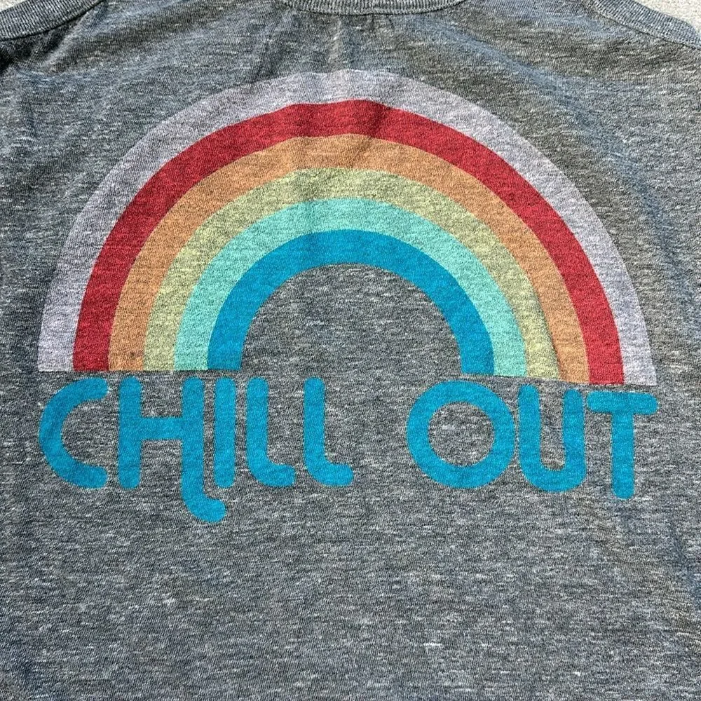 NWT Chaser Scoop-neck Chill Out Rainbow Retro Tank Top in Grey / Gray Medium - Picture 3 of 7